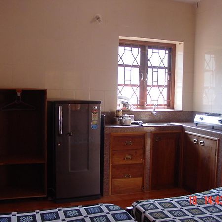 Hill View Guest House Анжуна Экстерьер фото